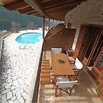 Helmos Mountain Retreat Lägenhet