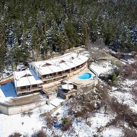 Helmos Mountain Retreat * Zarouchla