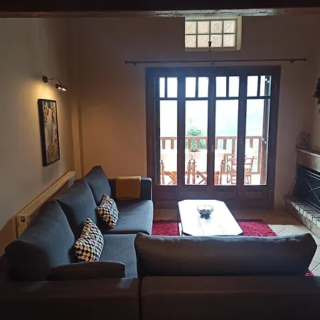 Helmos Mountain Retreat * Zarouhla