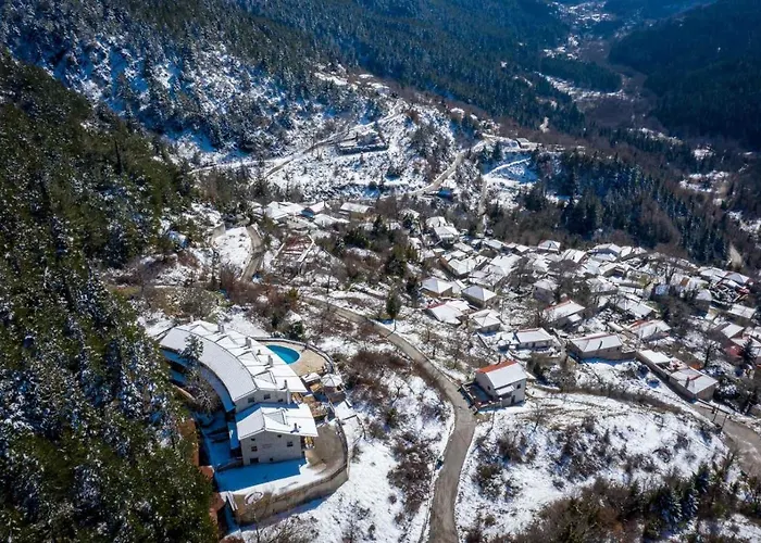 Helmos Mountain Retreat זרוכלה