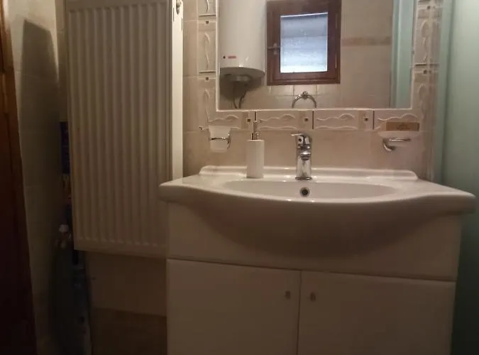 Helmos Mountain Retreat דירה