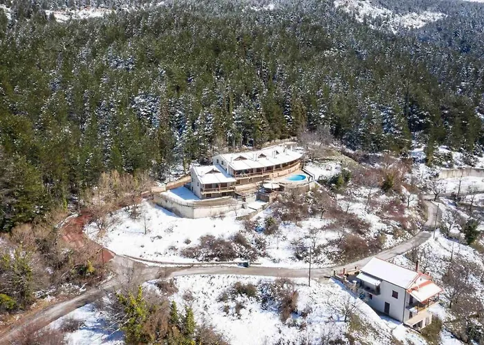 Helmos Mountain Retreat Zarouchla