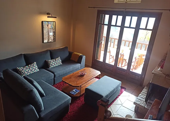 Helmos Mountain Retreat דירה *